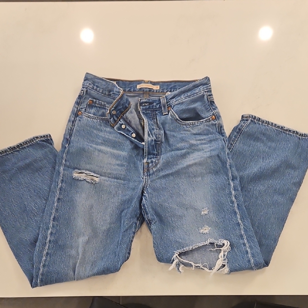 Levi's Premium Ribcage Straight Leg Jeans with Distressed Details